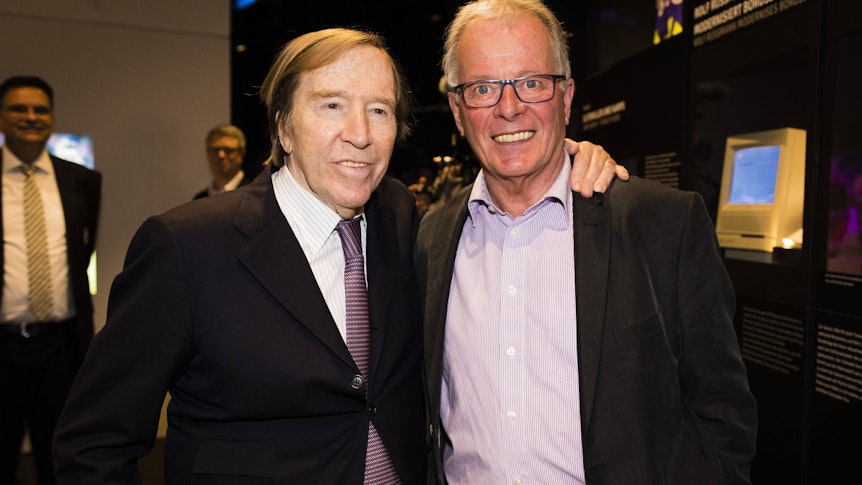 Günter Netzer und Herbert „Hacki“ Wimmer, hier am 3. Mai 2019 bei der Eröffnung der Fohlenwelt, wurden auf der Mitgliederversammlung von Borussia Mönchengladbach am Montag (17. April 2023) zu Ehrenmitgliedern ernannt.