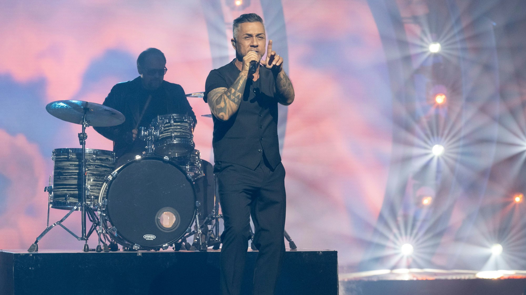 Giovanni Zarrella Show: Kölner DSDS-Sänger feiert Comeback | Kölner ...