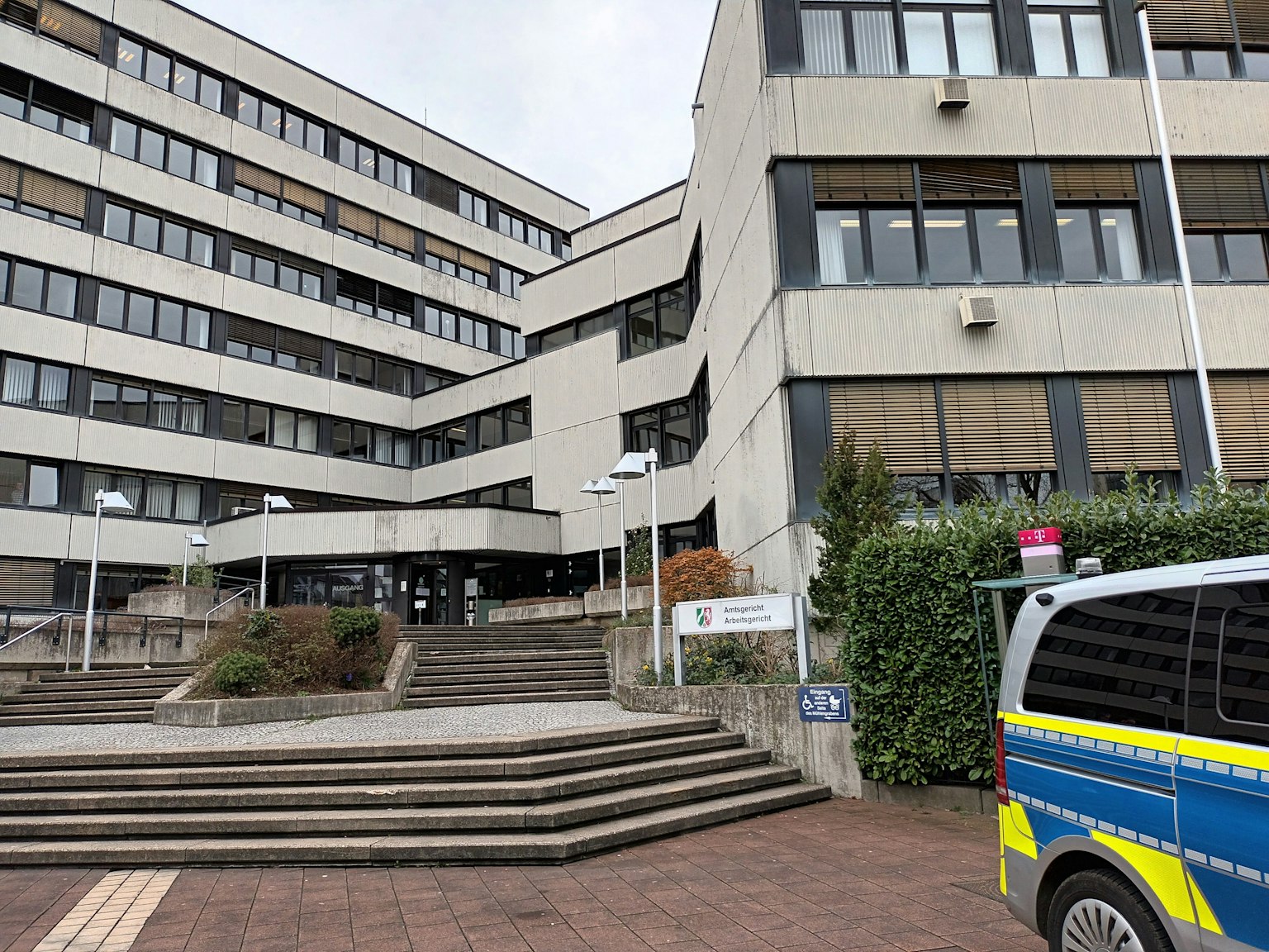Troisdorf Frau deckt CoronaBetrug auf und wird selber angeklagt