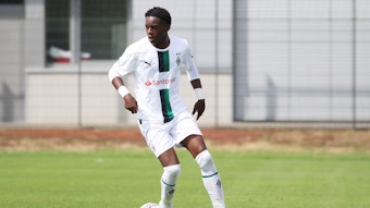 Winsley Boteli am 20. August 2022 beim Spiel der U17 von Borussia Mönchengladbach gegen den SC Paderborn.