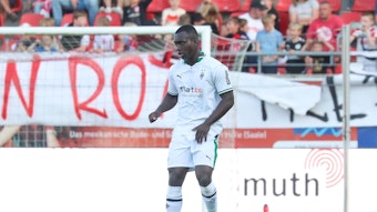 Ibrahim Digberekou beim Testspiel von Borussia Mönchengladbach beim Halleschen FC am 31. Mai 2023.