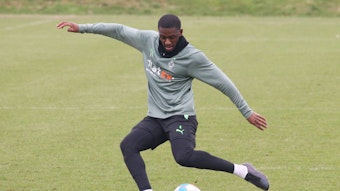 Mamadou Doucouré von Borussia Mönchengladbach, hier am 25. Januar 2022 während einer Trainingseinheit der Fohlen mit Ball.