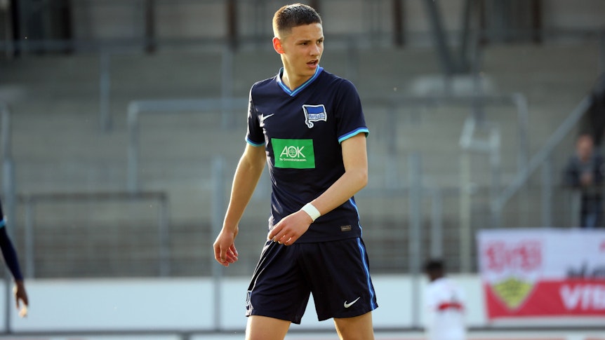 Bence Dárdai von Hertha BSC, hier am 27. April 2023 beim Spiel gegen den VfB Stuttgart, soll mehrere Interessenten auf den Plan gerufen haben. Unter ihnen soll auch Borussia Mönchengladbach sein.