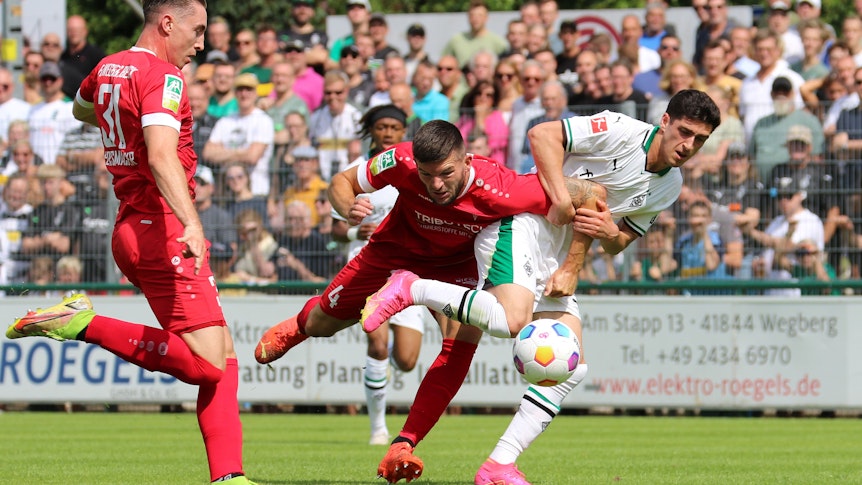 15.07.2023, Wegberg, GER, Fussball, Herren, BL, Saison 2023/2024, Borussia Moenchengladbach Testspiel FC Wegberg-Beeck vs. Bor. Mönchengladbach Grant-Leon Ranos (Gladbach)