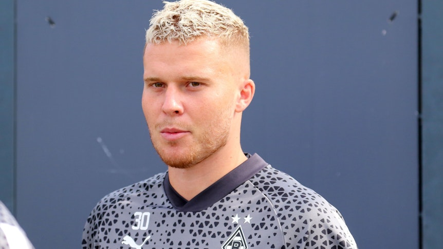 Nico Elvedi, Verteidiger von Borussia Mönchengladbach, hier bei einer Trainingseinheit im Borussia-Park am 14. Juli 2023.