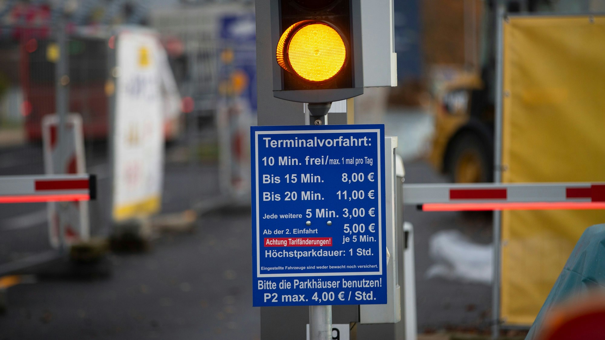 Köln Flughafen Auto Parken Kosten www.rundschau-online.de