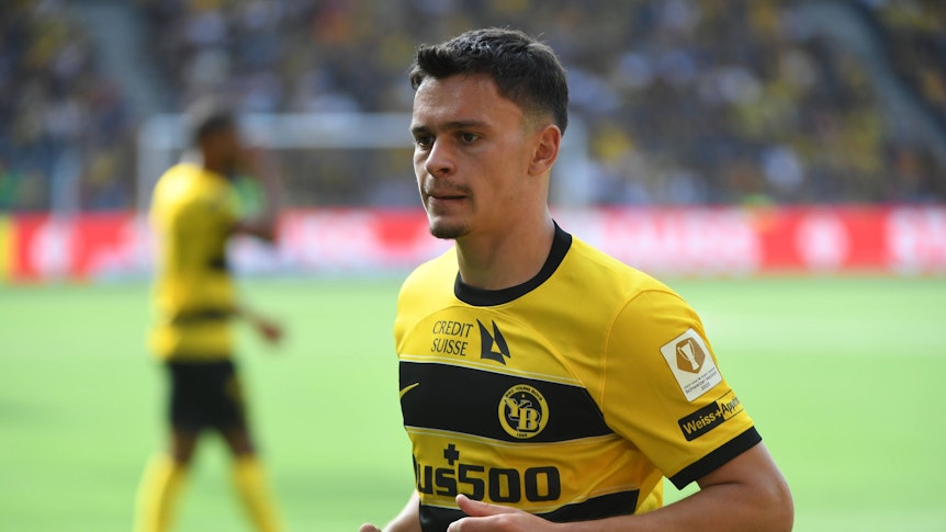 Fabian Rieder beginnt die Saison im Trikot von Young Boys Bern gegen Lausanne am 23. Juli 2023.