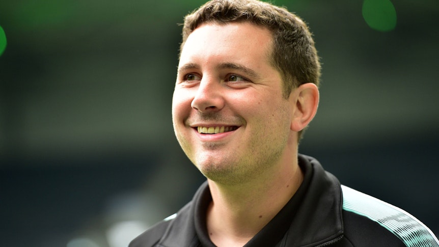 Nils Schmadtke, Sportdirektor Lizenz bei Borussia Mönchengladbach, hier am 5. August 2023 beim Testspiel gegen HSC Montpellier im Borussia-Park.