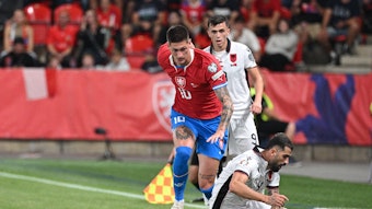 Tomas Cvancara (l.) von Borussia Mönchengladbach hat am Donnerstag (7. September 2023) mit der tschechischen Nationalmannschaft ein Länderspiel gegen Albanien im Rahmen der EM-Qualifikation absolviert.