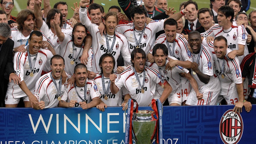Die Milan-Spieler bejubeln den Champions-League-Sieg 2007.