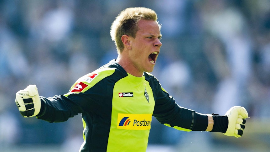 Marc-Andre ter Stegen ballt seine Faust nach dem Derbysieg von Borussia Mönchengladbach gegen den 1. FC Köln.
