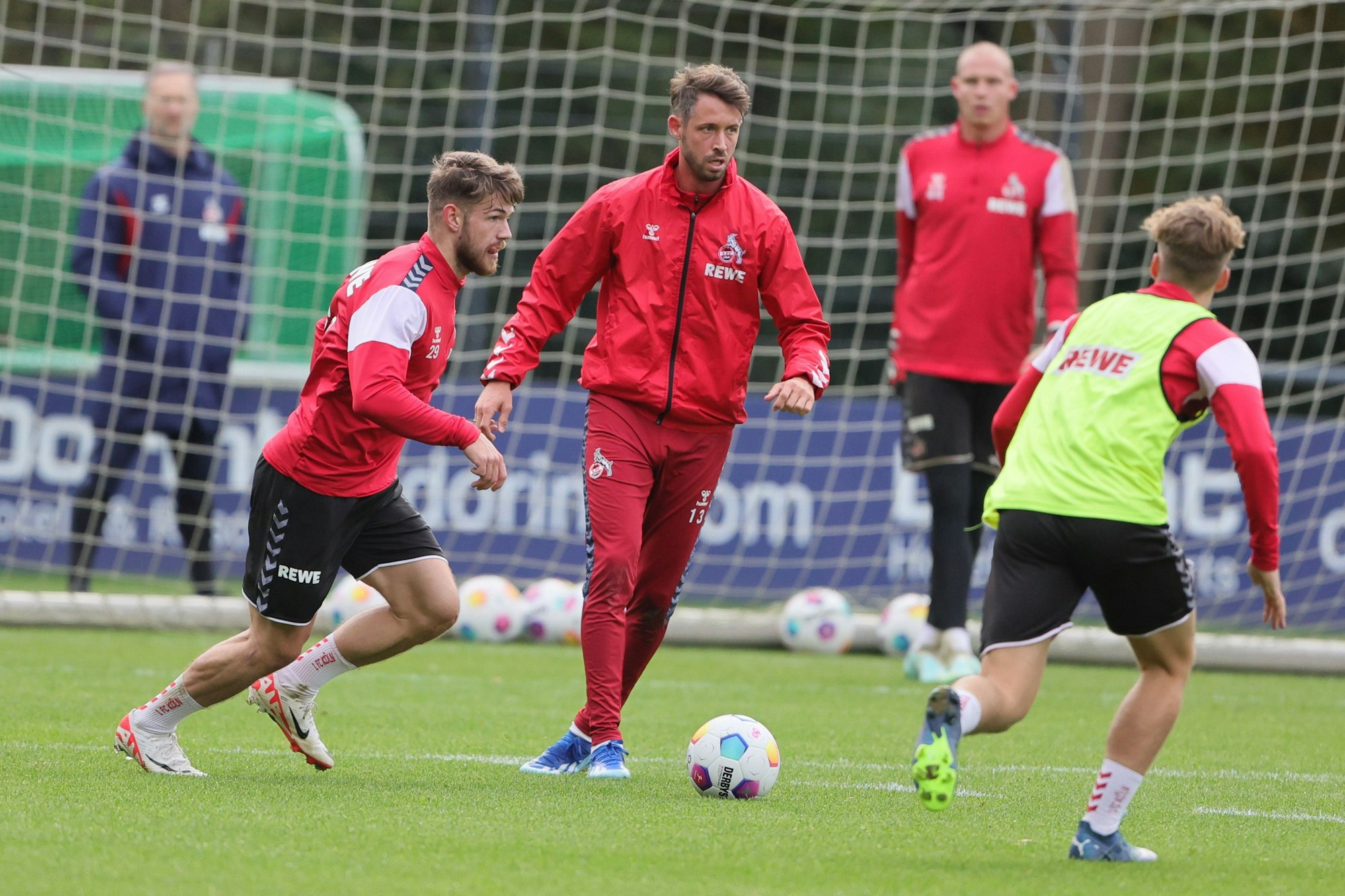 Training beim 1. FC Köln mit Jan Thielmann und Mark Uth.