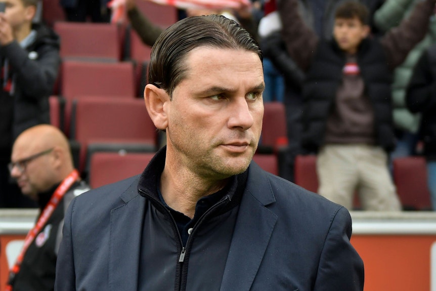 Gerardo Seoane am Spielfeldrand beim Borussia-Spiel in Köln.