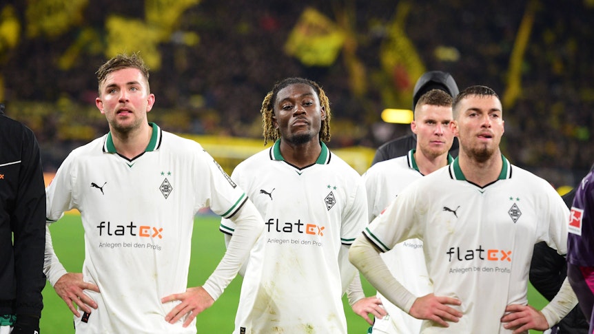 Profis von Borussia Mönchengladbach mit einem enttäuschten Blick.