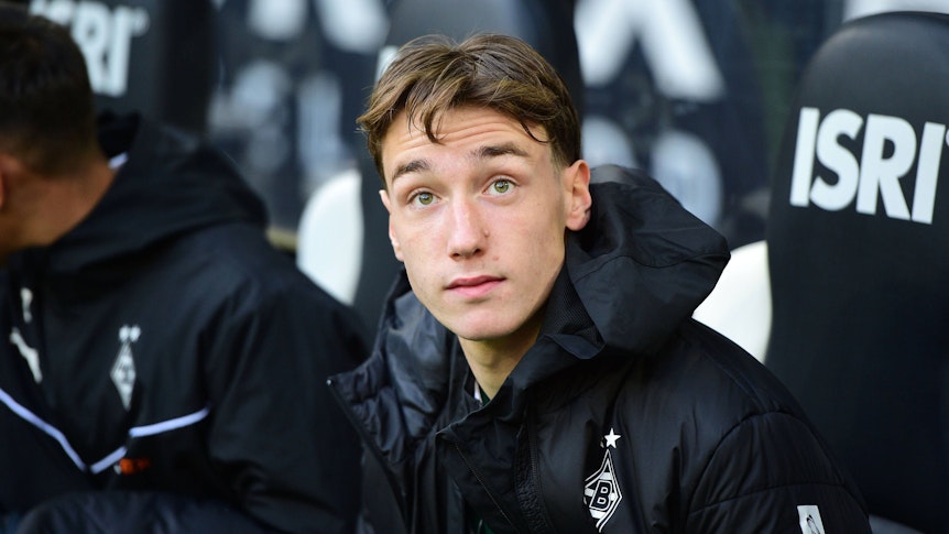 Simon Walde auf der Borussia-Bank.