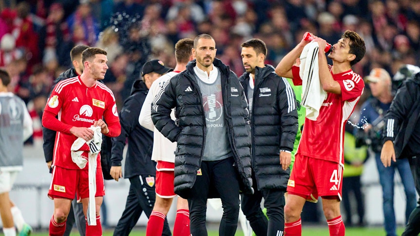 Die Union-Spieler Robin Gosens, Leonardo Bonucci und Diogo Leite nach dem Pokal-Aus.