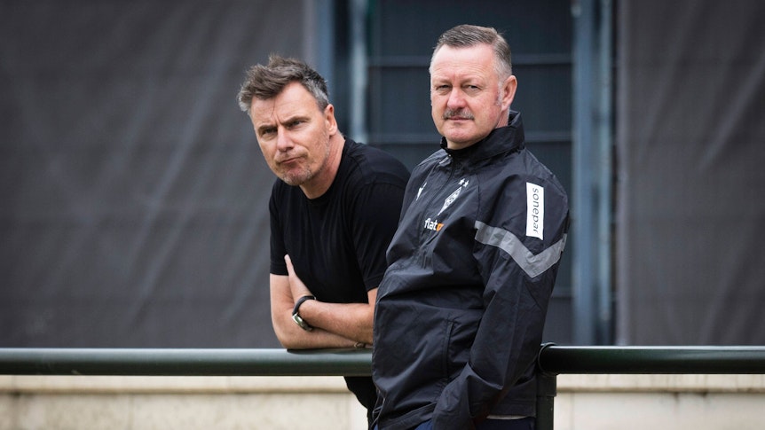 Steffen Korell und Roland Virkus am Trainingsplatz.