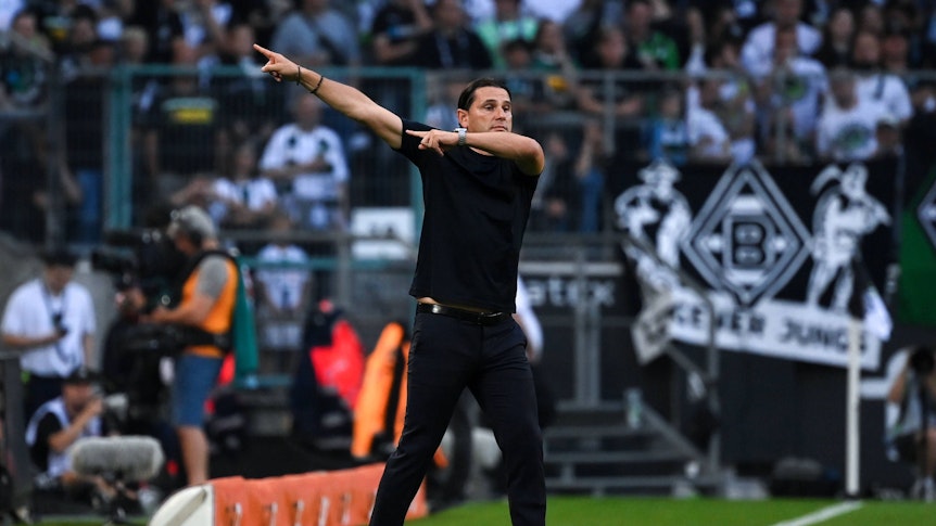 Gerardo Seoane gibt energisch Anweisungen.