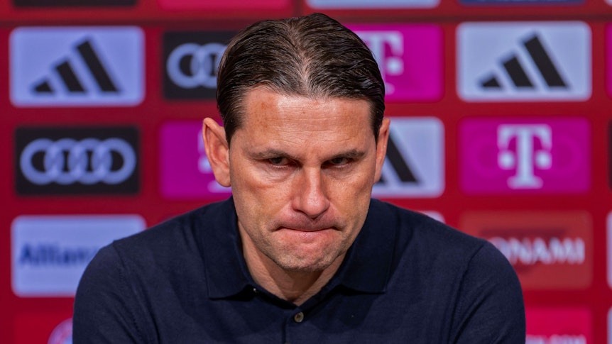 Gerardo Seoane bei einer Pressekonferenz.