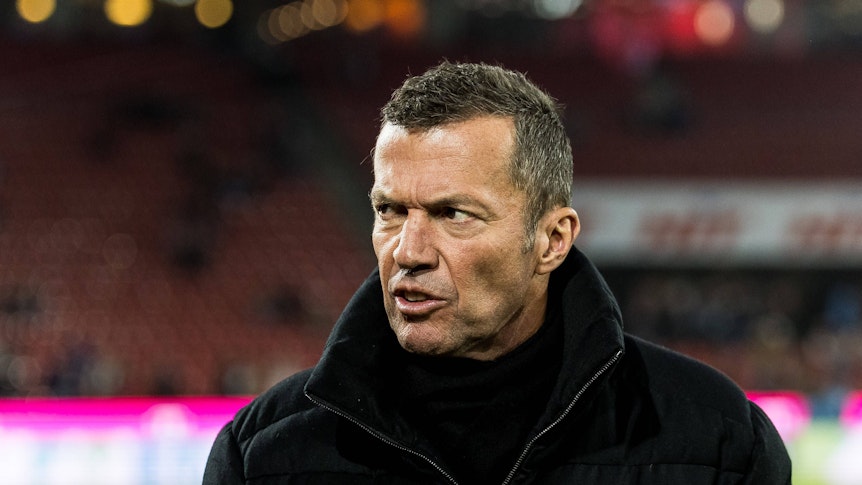 Lothar Matthäus am Spielfeldrand.