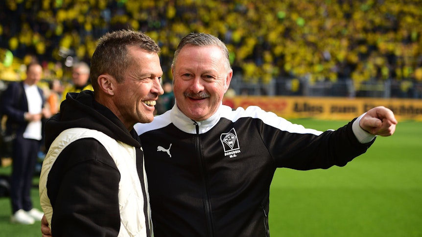 Lothar Matthäus im Austausch mit Roland Virkus.