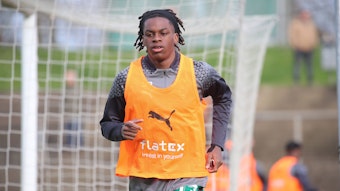 Winsley Boteli beim Warmmachen.