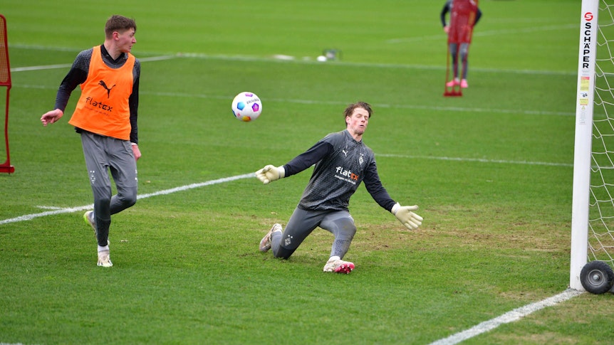 Jonas Omlin im Training.