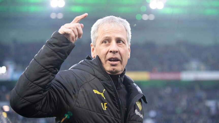 Lucien Favre am Spielfeldrand im Borussia-Park.