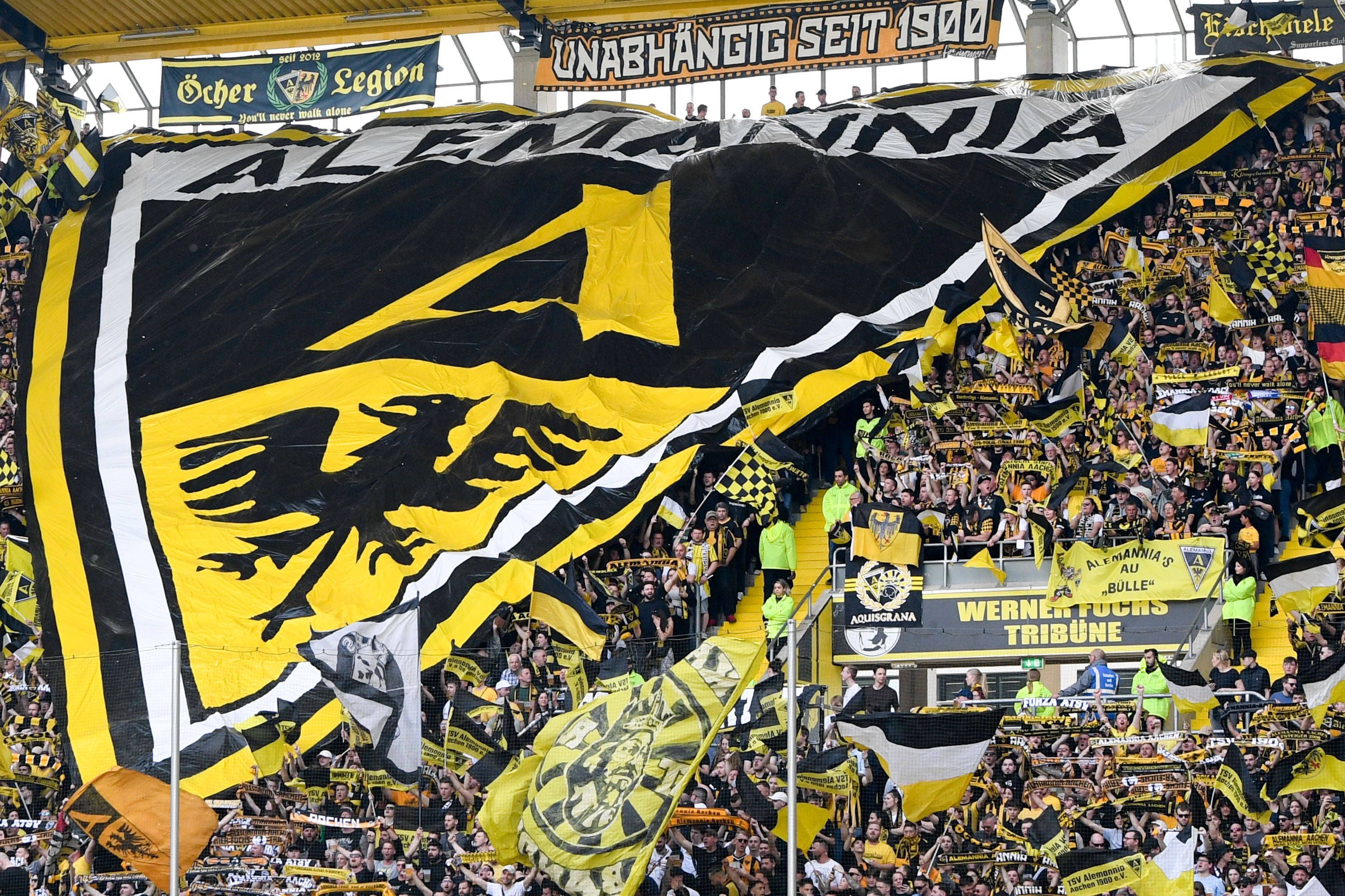 Alemannia Aachen feiert Drittliga-Aufstieg, dank Fortuna-Köln-Sieg ...