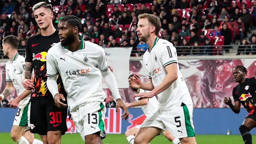 Jordan und Marvin Friedrich im Spiel gegen Leipzig.