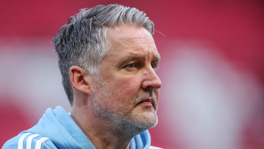 Simon Henzler bei einem Schalke-Spiel.