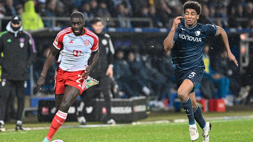 Dayotchanculle Oswald Upamecano und Bernardo im Laufduell.