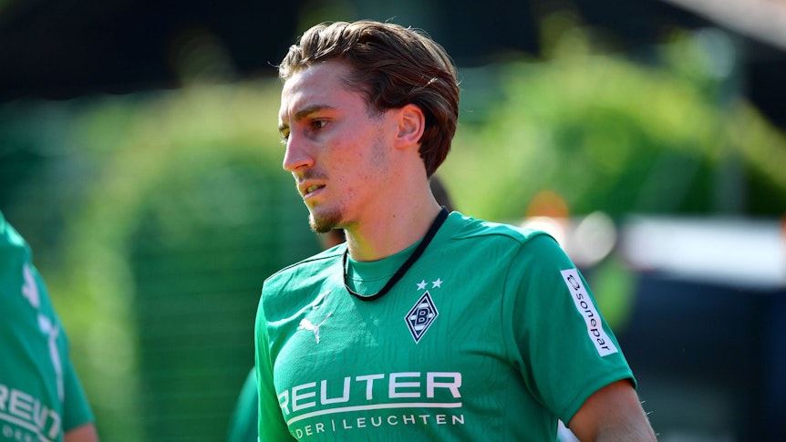 Rocco Reitz beim Training im Trainingslager in Rottach-Egern.