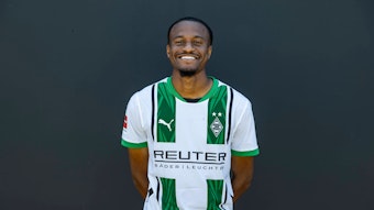 Nathan Ngoumou, Rechtsaußen von Fußball-Bundesligist Borussia Mönchengladbach in der Saison 2024/2025.