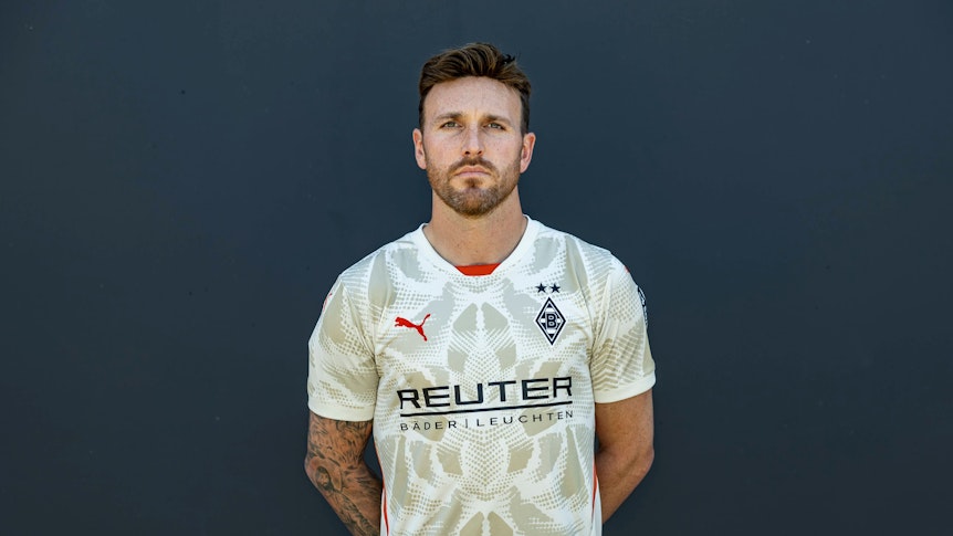 Tobias Sippel, Torwart von Fußball-Bundesligist Borussia Mönchengladbach in der Saison 2024/2025.