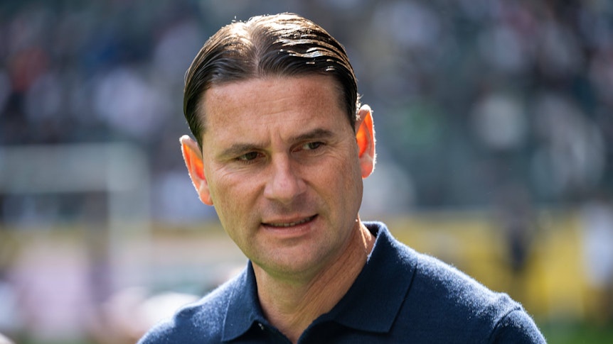 Gerardo Seoane vor einem Interview mit Sky.