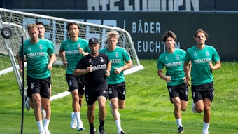 Die Gladbach-Profis beim Lauf-Training.