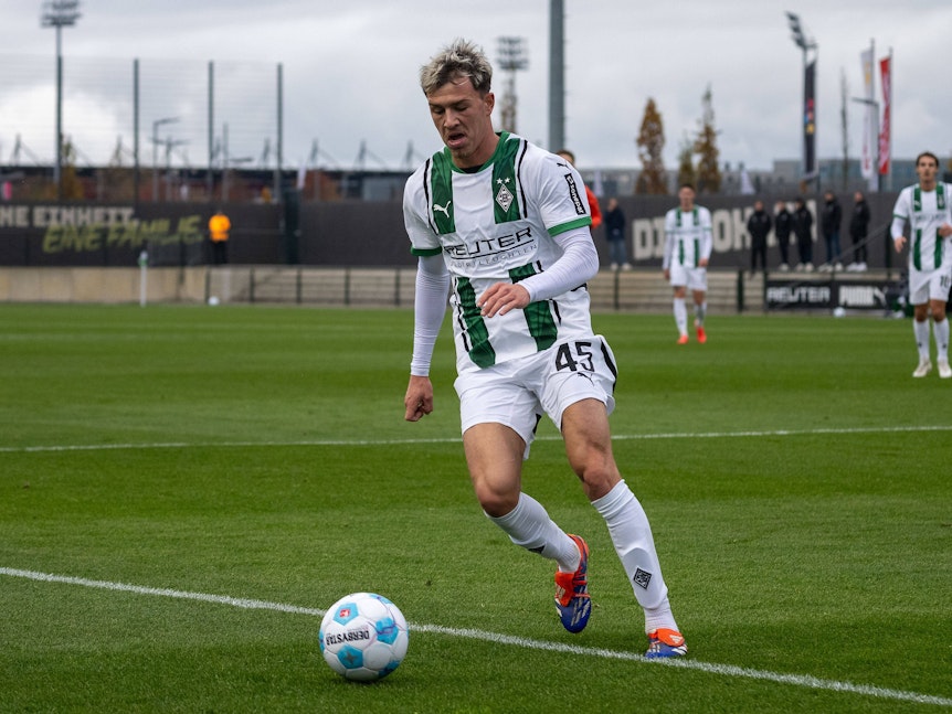 Noah Pesch im Testspiel gegen Preußen Münster.