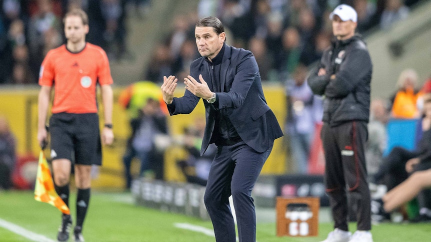 Gerardo Seoane beim Coaching.