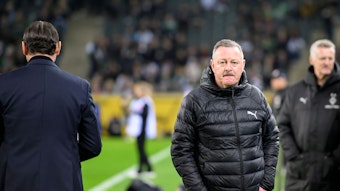 Roland Virkus konzentriert vor einem Heimspiel.