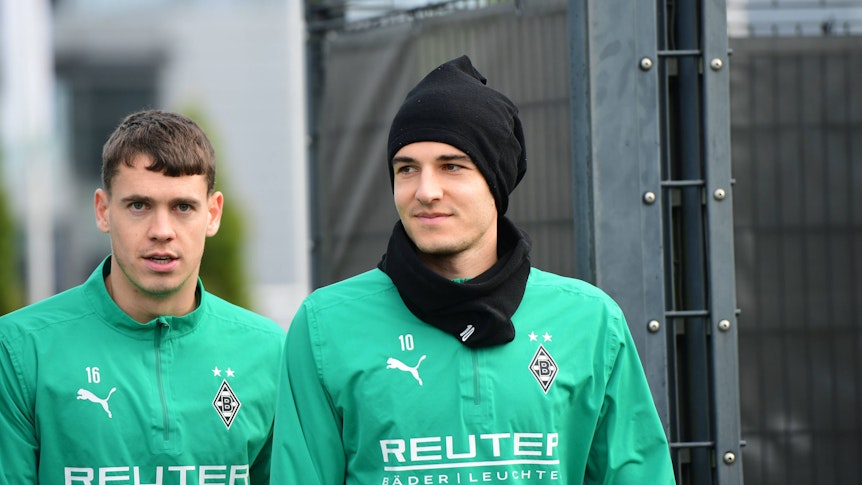 Florian Neuhaus und Philipp Sander im Training, gut gelaunt.