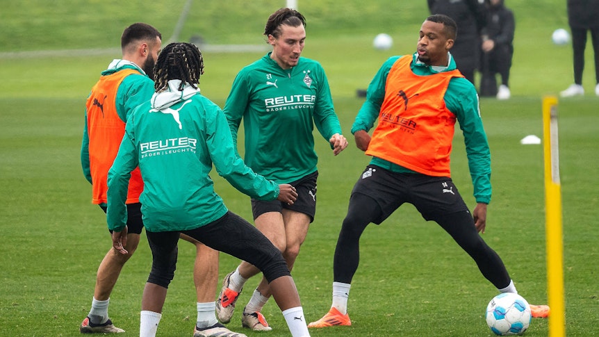 Spieler von Borussia Mönchengladbach beim Training.