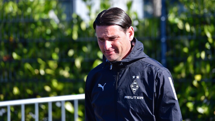 Gerardo Seoane beim Training von Borussia Mönchengladbach.
