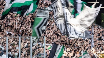 Fans von Borussia Mönchengladbach in Dortmund.
