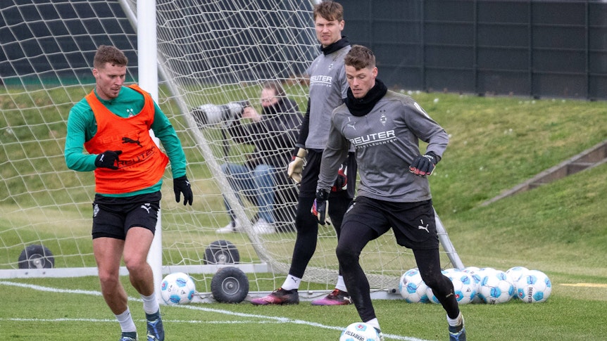 Jonas Omlin beim Training.