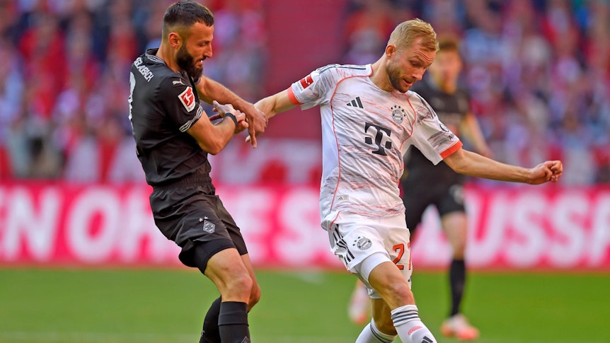 Franck Honorat im Duell gegen Konrad Laimer.