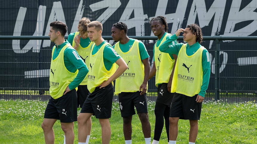 Talente von Borussia Mönchengladbach beim Training.