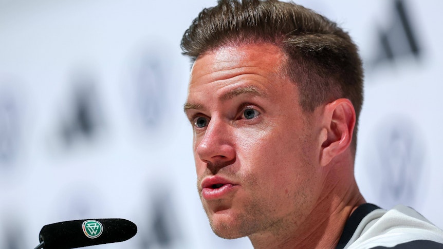 Marc-André ter Stegen auf einer Pressekonferenz.