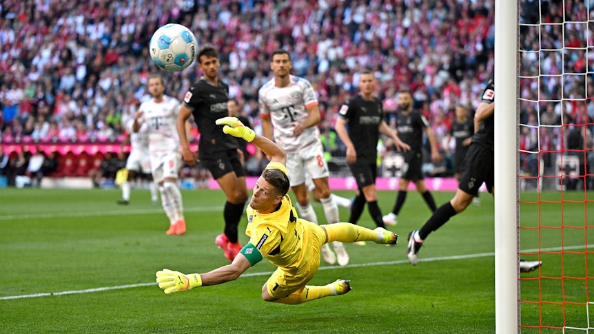 Gladbach-Keeper Jonas Omlin.