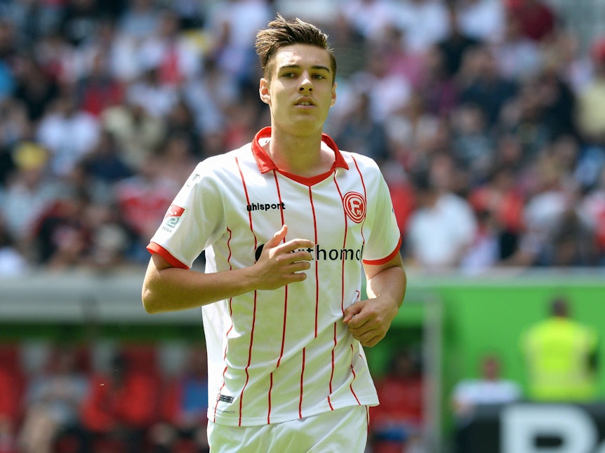 Gladbach-Profi Florian Neuhaus spielte bereits in der Saison 2017/18 für Fortuna Düsseldorf. Hier in der Partie am 22. April 2018 gegen Ingolstadt.